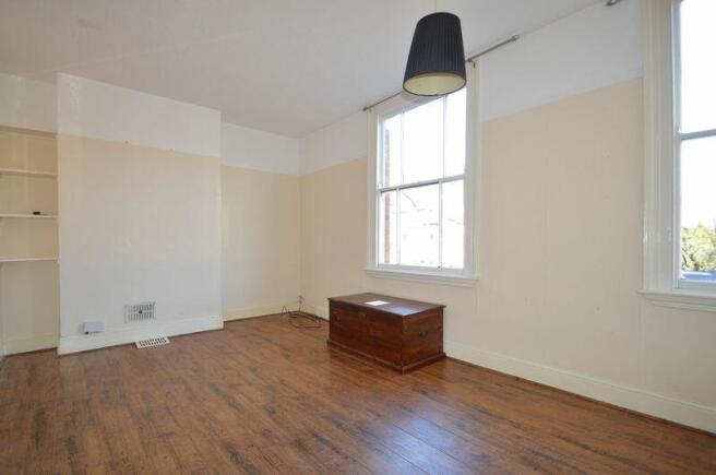 FRONT BEDROOM
