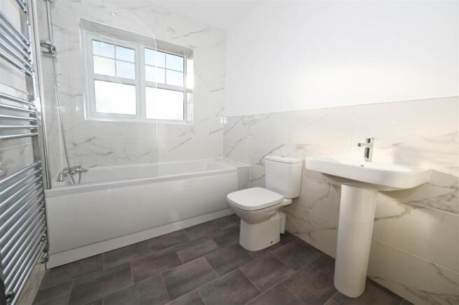 3 bed Detached for sale Image 6