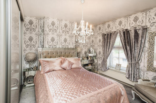 2 bed Terraced for sale Image 11