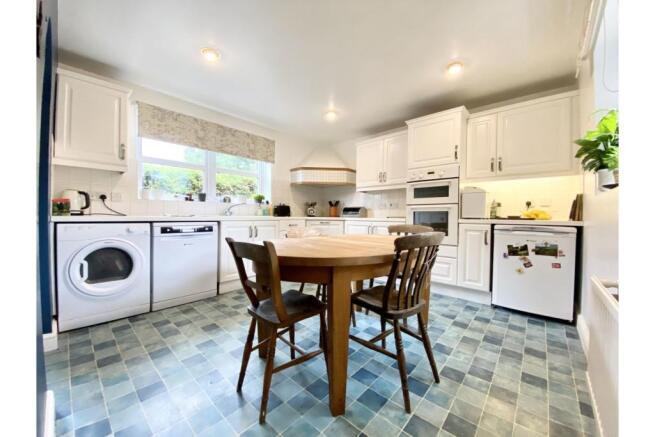 Kitchen/Breakfast