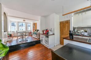 21a, Thirsk Road, London SW11 5SU
