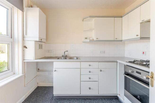 35 Jones Close Yatton BS49 4RA 3.jpg