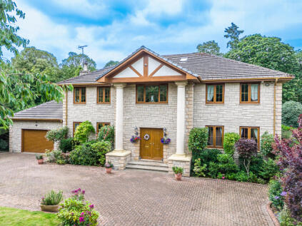 10 Tait Walk, Crossford, ML8
