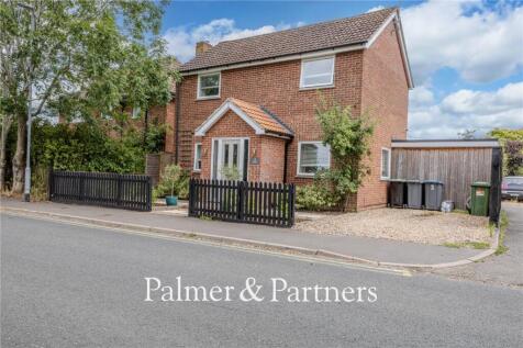 Seaman Avenue, Saxmundham, Suffolk, IP17