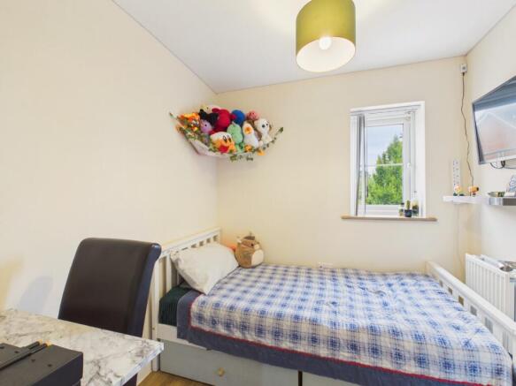 3 bed Semi-Detached for sale Image 12