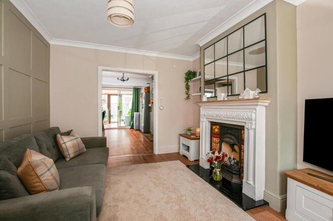 3 bed Semi-Detached for sale Image 5