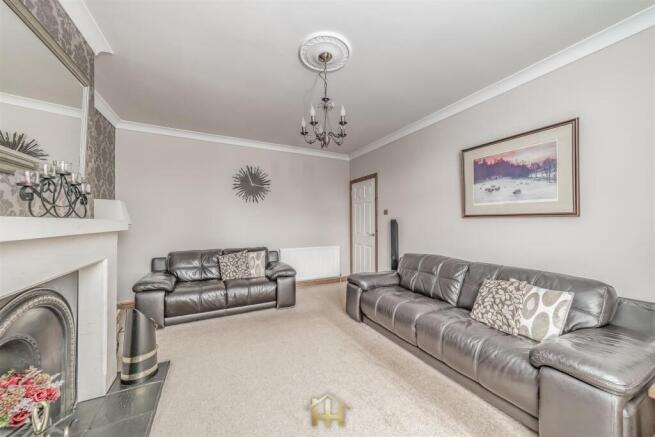 38 MAINS DRIVE DUNDEE DD4 9BW 190626 EDIT (13 of 3