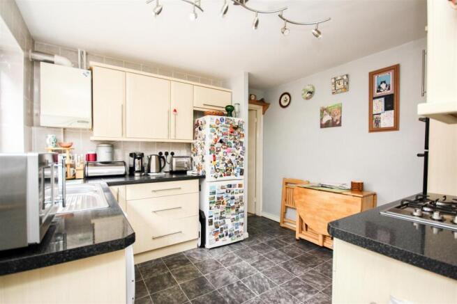 kitchen 1.JPG