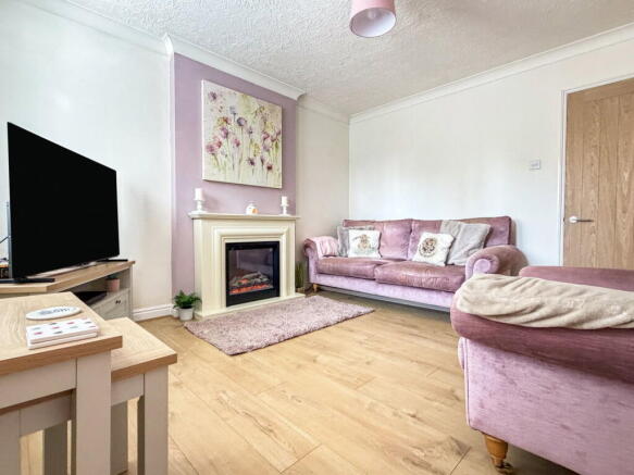2 bed Terraced for sale Image 8