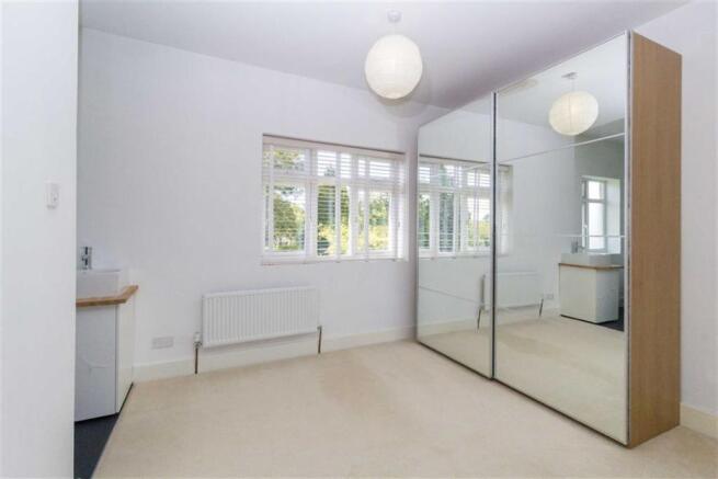 DRESSING AREA