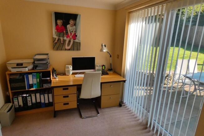 Photo 10