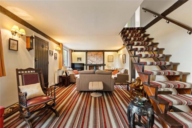 Living Room (2)