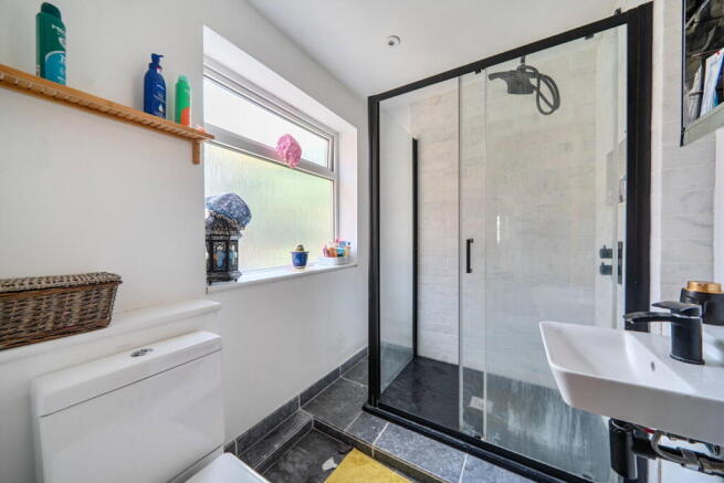 3 bed Terraced for sale Image 10