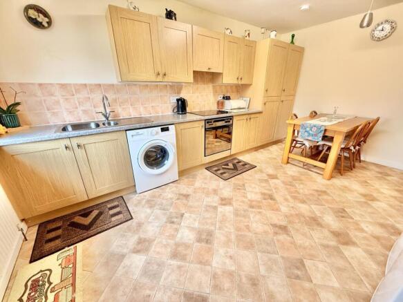 57, Ardneil Court, Ardrossan photo 2