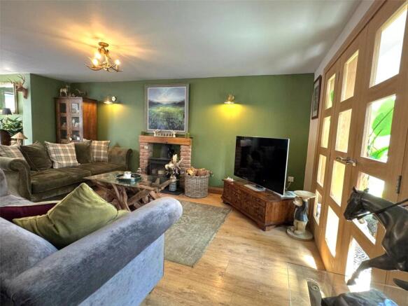3 bed Detached for sale Image 4