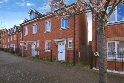 Eagle Way, Hampton Vale, Peterborough, Cambridgeshire, PE7