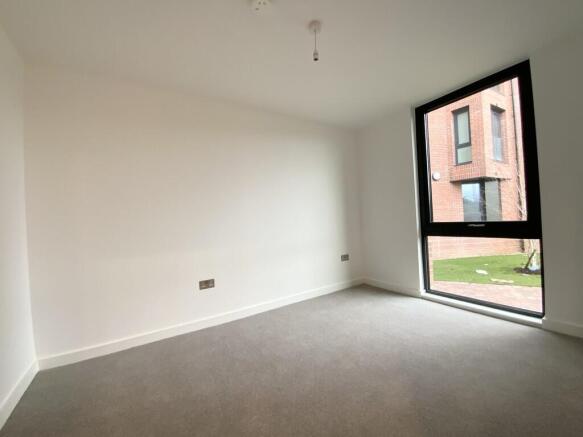 1 bed Apartment to rent Image 5