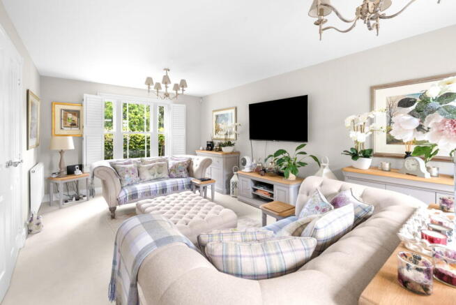 4 bed Detached for sale Image 6