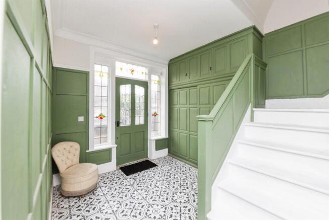 4 bed Semi-Detached for sale Image 4