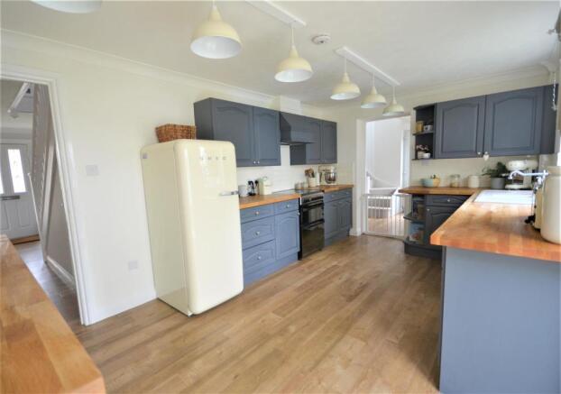 Kitchen/Breakfast Room