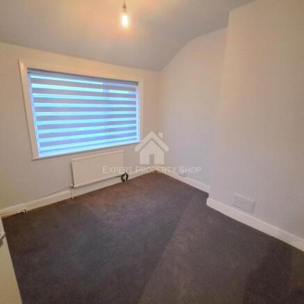 3 bed Semi-Detached to rent Image 6