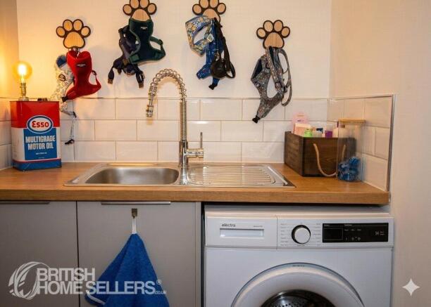 3 bed Apartment for sale Image 7