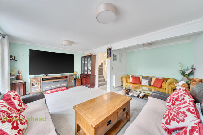 1e457b6b-b073-45d...