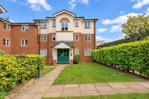 Alexandra Park, Queen Alexandra Road, High Wycombe, Buckinghamshire, HP11