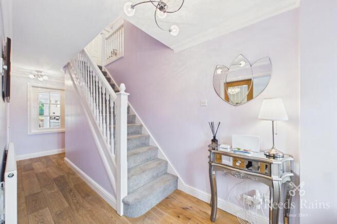 4 bed Detached for sale Image 6