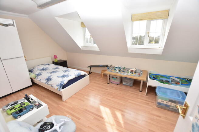 Photo 12
