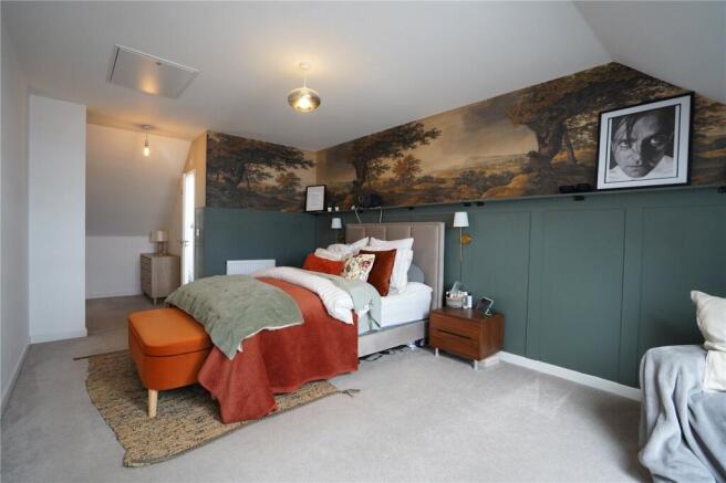 4 bed Semi-Detached for sale Image 6