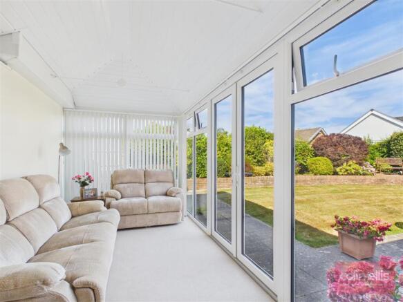 3 bed Detached Bungalow for sale Image 10