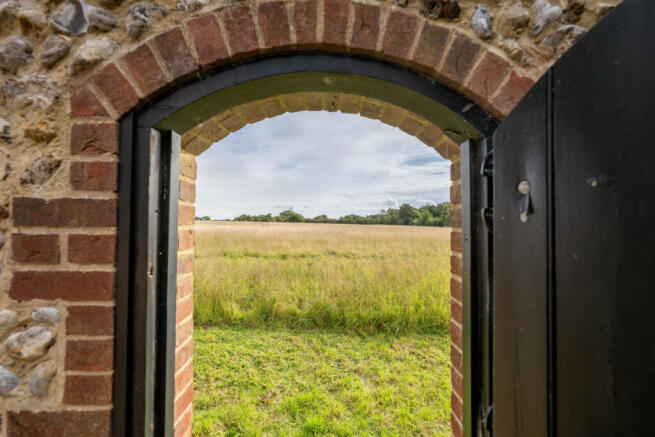 Moor Lane, Fakenham, NR21 9 photo 2