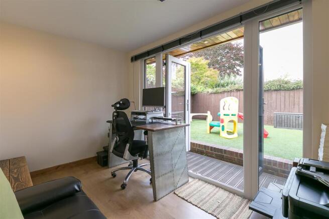 Summer House / Office