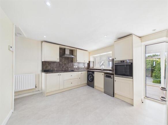 Kitchen A.jpg