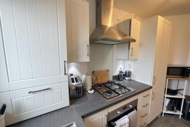 2 bed Flat for sale Image 9