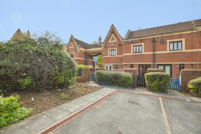 2 bed Semi-Detached for sale Image 7