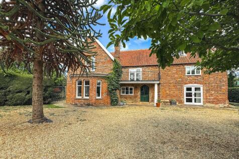 A Beautiful Heritage Home in South Wootton Rich in History and Charm