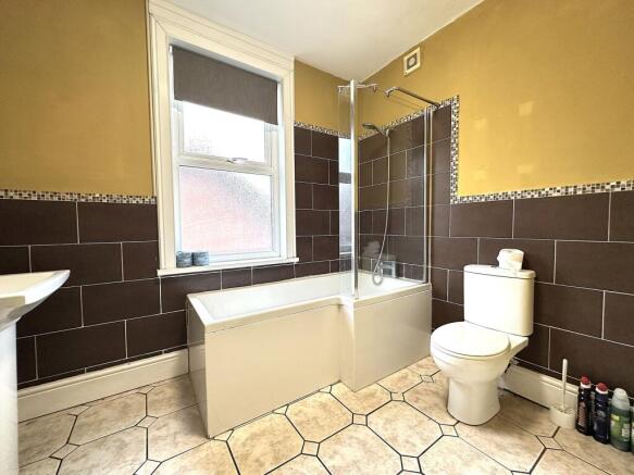 4 bed Terraced for sale Image 12