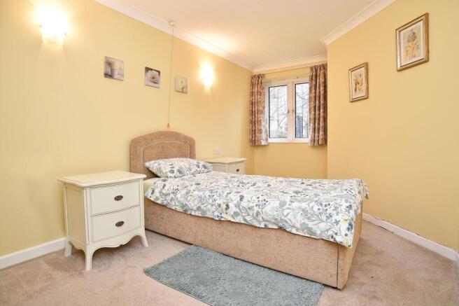 1 bed Flat for sale Image 6