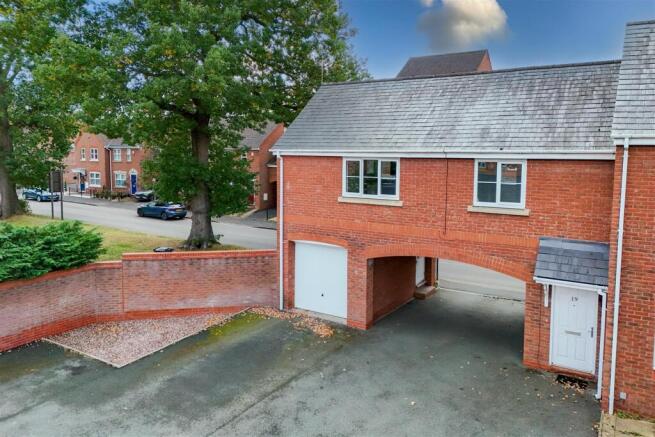 19 Rumbush Lane 7.jpg