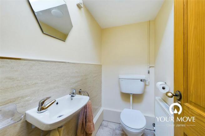 Cloakroom / Wc