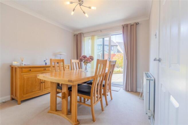 4 bed Detached for sale Image 10