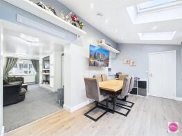 12, Manor Crescent, Stapenhill, Burton-on-trent DE15 9SR