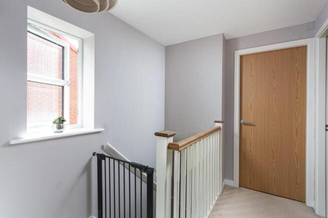 3 bed Semi-Detached for sale Image 7