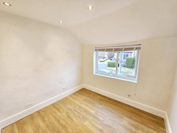 2 bed Terraced for sale Image 10