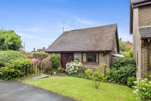 34, Court Meadow, Crowborough TN6 3LQ