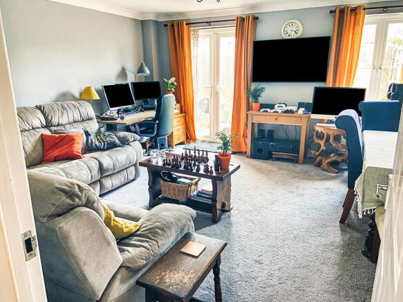 Photo 6