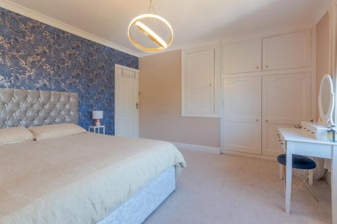 3 bed Semi-Detached for sale Image 10