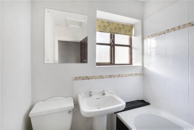 1 bed Semi-Detached to rent Image 8